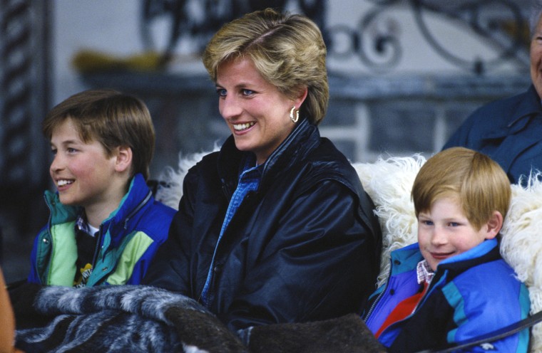 30 Mar 1993Princess Diana (1961 - 1997) with her sons Prince William (left) and Prince Harry on a skiing holiday in Lech, Austria, 30th March 1993. (Photo by Jayne Fincher/Princess Diana Archive/Getty Images)